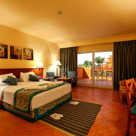 فندق Charmillion Club Aquapark شرم الشيخ المظهر الخارجي الصورة A room at the Hilton Sharm El Sheikh