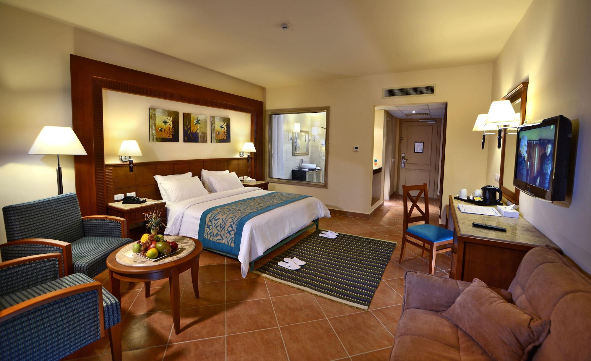 فندق Charmillion Club Aquapark شرم الشيخ المظهر الخارجي الصورة A room at the Hilton Sharm El Sheikh