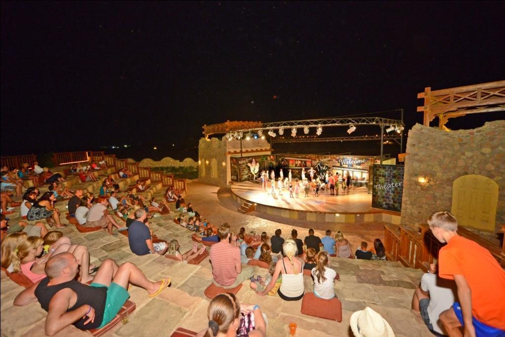 فندق Charmillion Club Aquapark شرم الشيخ المظهر الخارجي الصورة The amphitheater at the resort