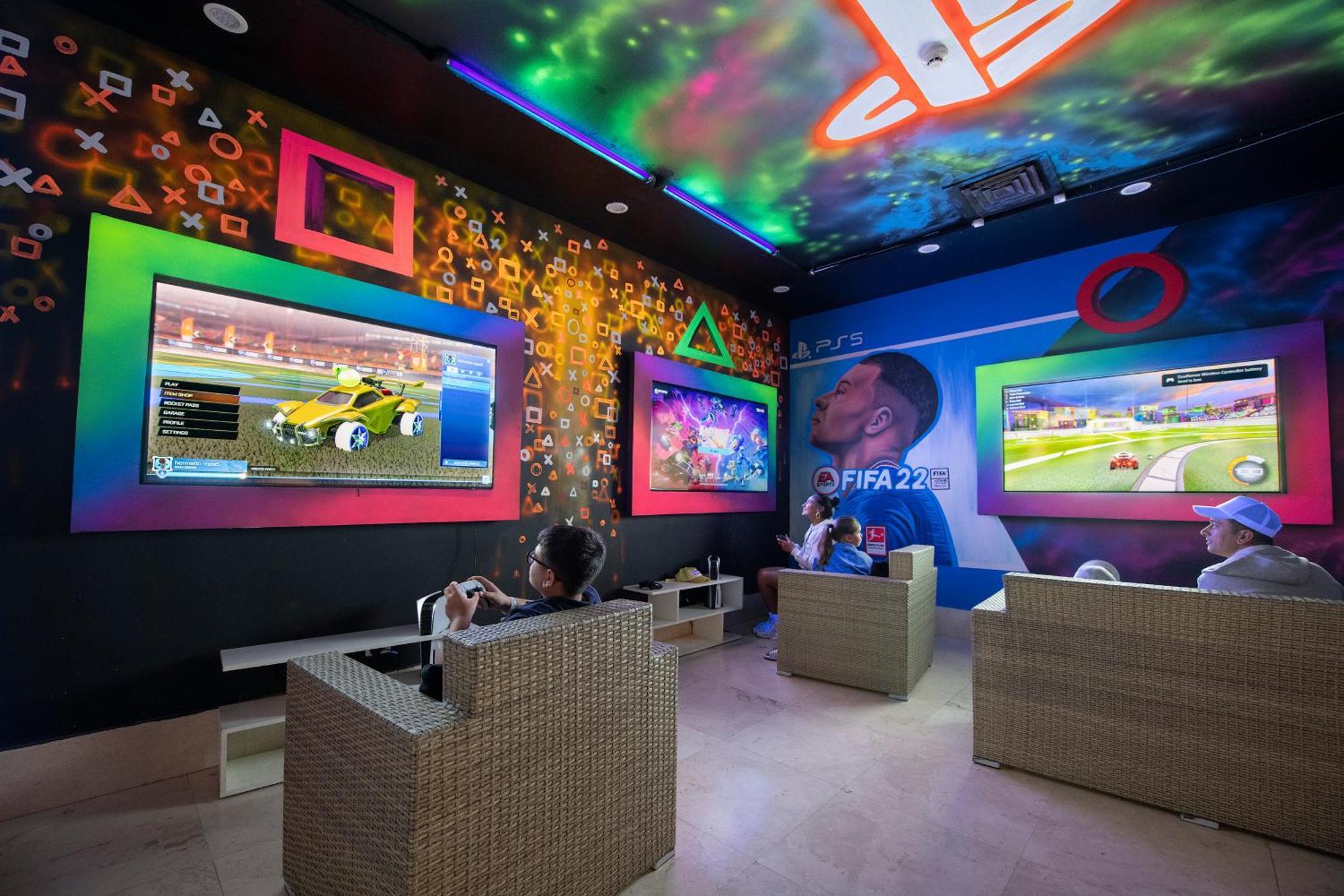 فندق Charmillion Club Aquapark شرم الشيخ المظهر الخارجي الصورة PlayStation Lounge in Dubai